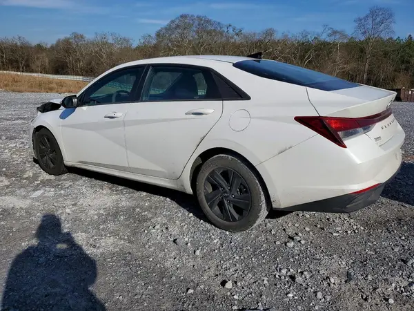 5NPLM4AG6MH045781 2021 HYUNDAI ELANTRA - Image 2