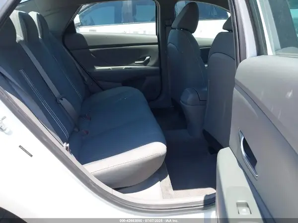 5NPLM4AG6MH045795 2021 HYUNDAI ELANTRA - Image 8