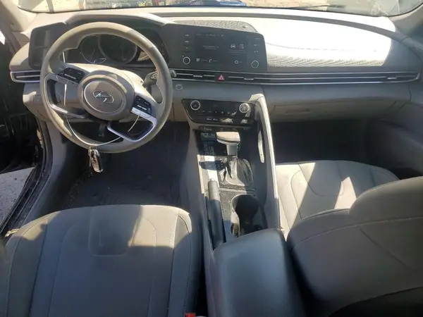 5NPLM4AG6MH051306 2021 HYUNDAI ELANTRA - Image 8