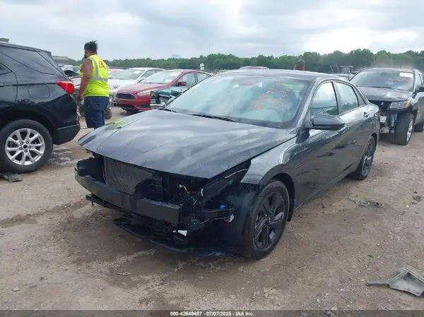 5NPLM4AG6NH054434 2022 HYUNDAI ELANTRA - Image 2