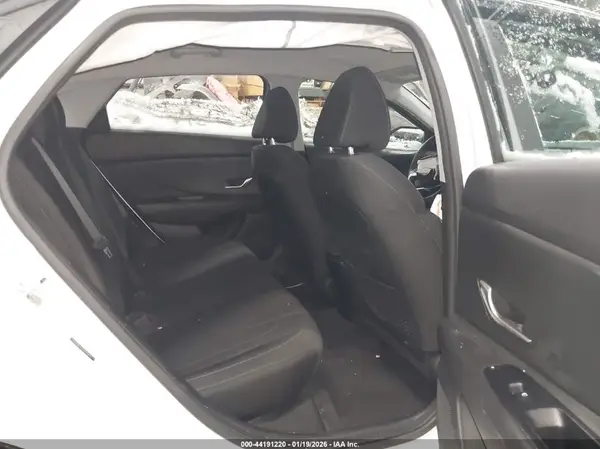 5NPLM4AG6NH054742 2022 HYUNDAI ELANTRA - Image 8