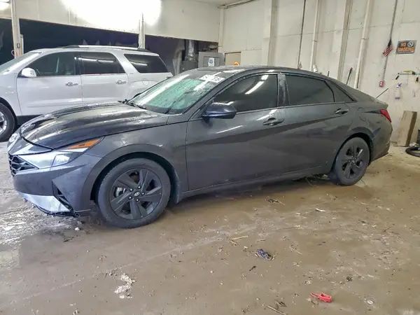 5NPLM4AG6NH059939 2022 HYUNDAI ELANTRA - Image 1