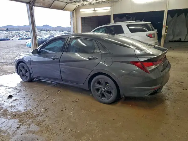 5NPLM4AG6NH059939 2022 HYUNDAI ELANTRA - Image 2