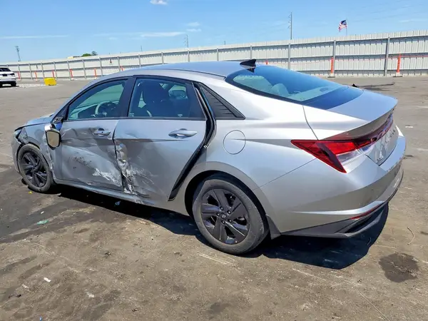 5NPLM4AG6NH060072 2022 HYUNDAI ELANTRA - Image 2