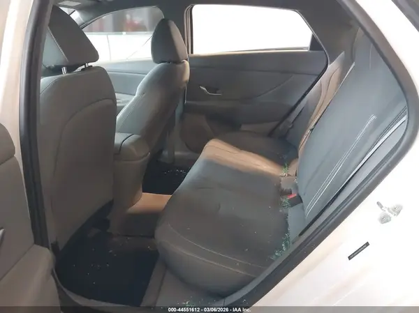 5NPLM4AG6NH063862 2022 HYUNDAI ELANTRA - Image 8