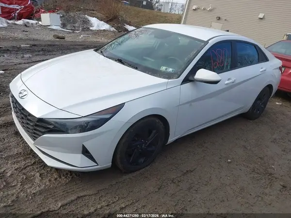 5NPLM4AG6NH069452 2022 HYUNDAI ELANTRA - Image 2