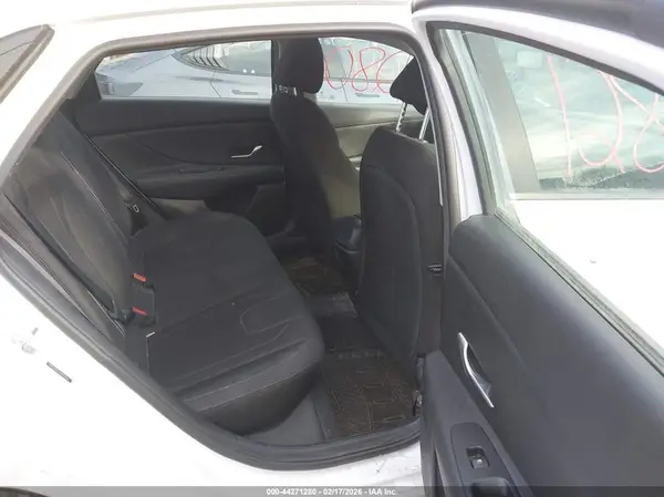 5NPLM4AG6NH069452 2022 HYUNDAI ELANTRA - Image 8