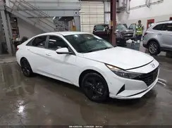 5NPLM4AG6NH070620 2022 HYUNDAI ELANTRA