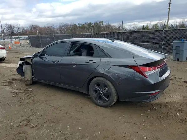 5NPLM4AG6NH070987 2022 HYUNDAI ELANTRA - Image 2