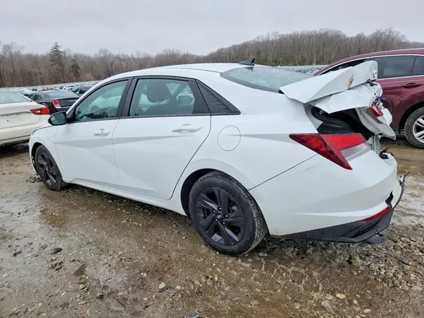 5NPLM4AG6NH071329 2022 HYUNDAI ELANTRA - Image 2