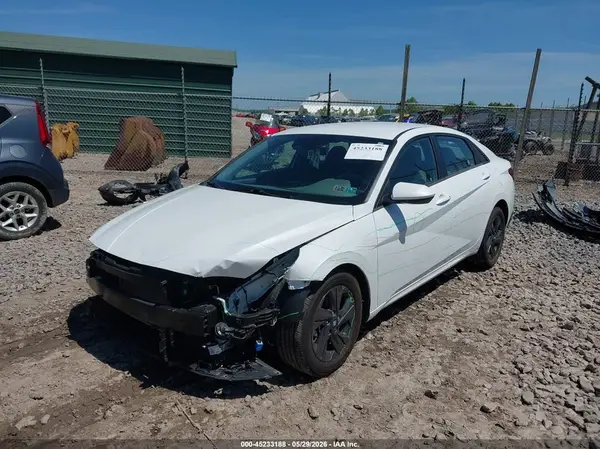 5NPLM4AG6NH074635 2022 HYUNDAI ELANTRA - Image 2