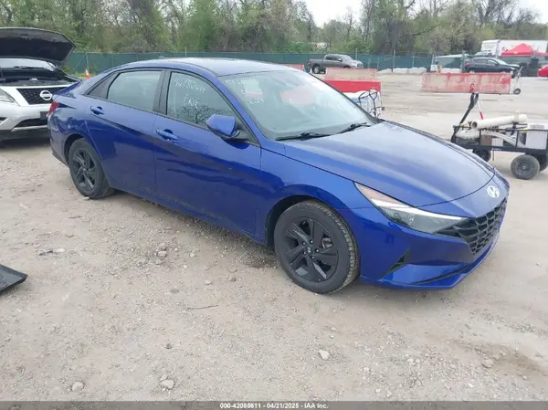 5NPLM4AG6NH076238 2022 HYUNDAI ELANTRA - Image 1