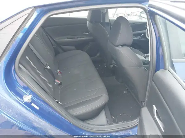 5NPLM4AG6NH076238 2022 HYUNDAI ELANTRA - Image 8