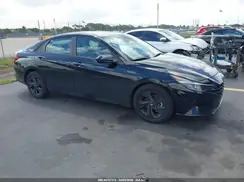 5NPLM4AG6NH076627 2022 HYUNDAI ELANTRA