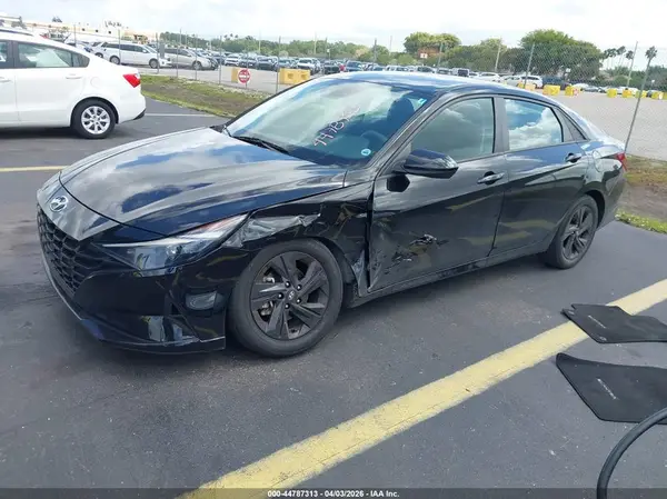 5NPLM4AG6NH076627 2022 HYUNDAI ELANTRA - Image 2