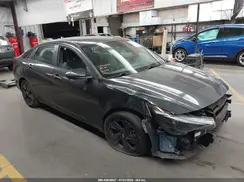 5NPLM4AG6NH081195 2022 HYUNDAI ELANTRA