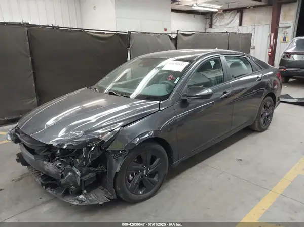 5NPLM4AG6NH081195 2022 HYUNDAI ELANTRA - Image 2