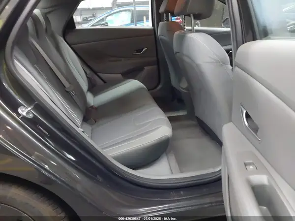 5NPLM4AG6NH081195 2022 HYUNDAI ELANTRA - Image 8
