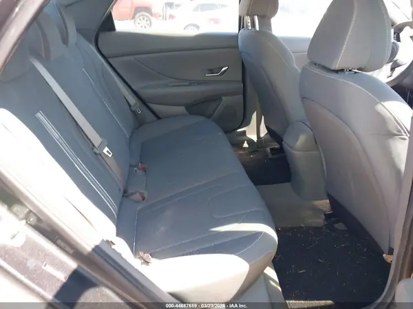 5NPLM4AG6NH081360 2022 HYUNDAI ELANTRA - Image 8