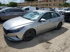 5NPLM4AG6NH083044 2022 HYUNDAI ELANTRA