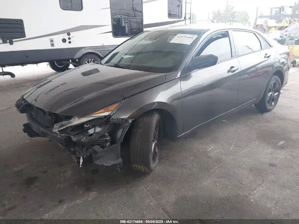 5NPLM4AG6NH083707 2022 HYUNDAI ELANTRA - Image 2