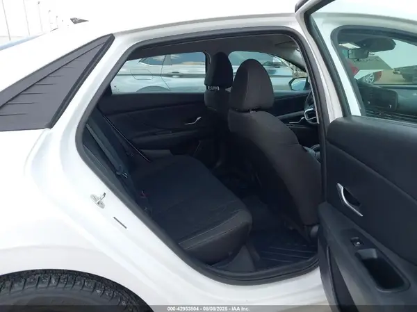 5NPLM4AG6NH085361 2022 HYUNDAI ELANTRA - Image 8