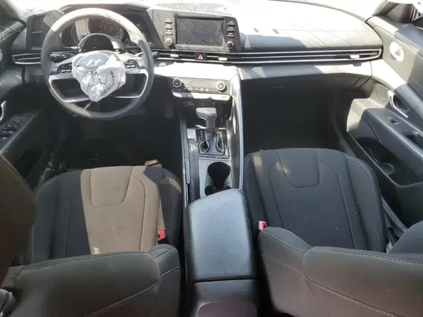 5NPLM4AG6NH085909 2022 HYUNDAI ELANTRA - Image 8
