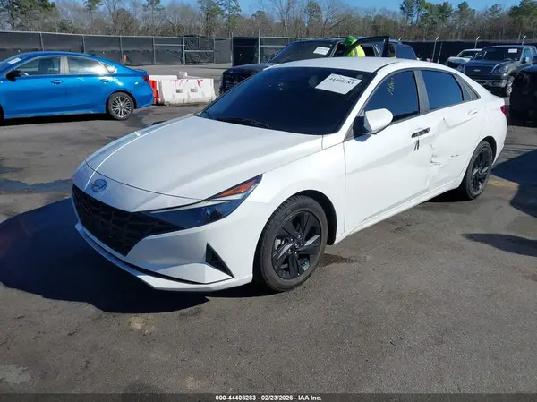 5NPLM4AG6PH088957 2023 HYUNDAI ELANTRA - Image 2