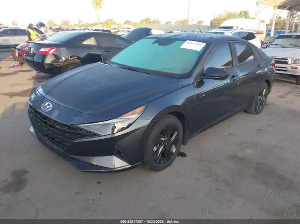 5NPLM4AG6PH089817 2023 HYUNDAI ELANTRA - Image 2