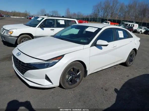 5NPLM4AG6PH091857 2023 HYUNDAI ELANTRA - Image 2