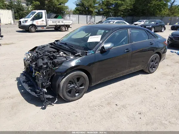5NPLM4AG6PH091969 2023 HYUNDAI ELANTRA - Image 2