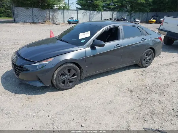 5NPLM4AG6PH094225 2023 HYUNDAI ELANTRA - Image 2