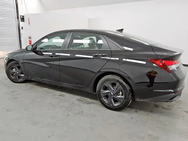 5NPLM4AG6PH103733 2023 HYUNDAI ELANTRA - Image 2