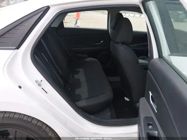 5NPLM4AG6PH110827 2023 HYUNDAI ELANTRA - Image 8