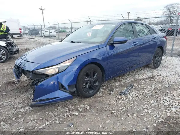 5NPLM4AG6PH118054 2023 HYUNDAI ELANTRA - Image 2