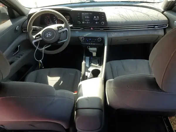 5NPLM4AG7MH000252 2021 HYUNDAI ELANTRA - Image 8