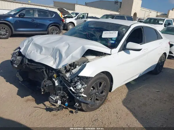 5NPLM4AG7MH012188 2021 HYUNDAI ELANTRA - Image 2