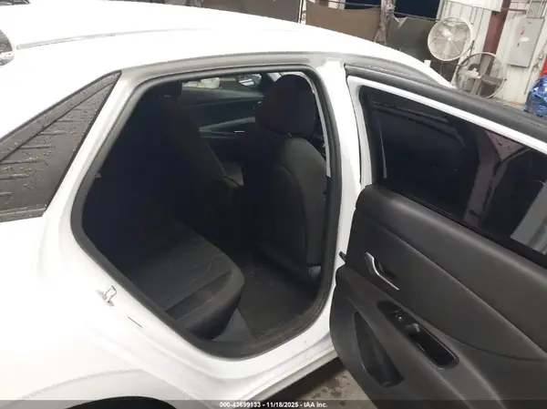 5NPLM4AG7MH021909 2021 HYUNDAI ELANTRA - Image 8