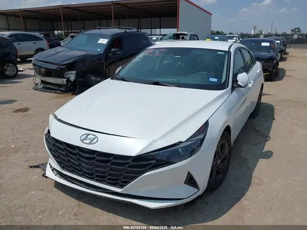 5NPLM4AG7MH033445 2021 HYUNDAI ELANTRA - Image 2