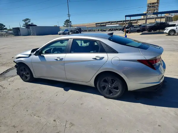 5NPLM4AG7MH043327 2021 HYUNDAI ELANTRA - Image 2