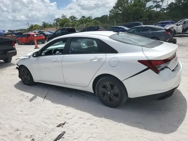 5NPLM4AG7MH048348 2021 HYUNDAI ELANTRA - Image 2