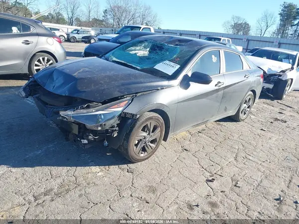 5NPLM4AG7NH055138 2022 HYUNDAI ELANTRA - Image 2