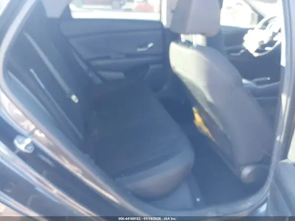 5NPLM4AG7NH055138 2022 HYUNDAI ELANTRA - Image 8