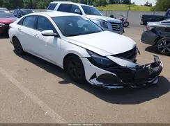 5NPLM4AG7NH059609 2022 HYUNDAI ELANTRA