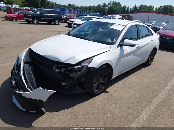 5NPLM4AG7NH059609 2022 HYUNDAI ELANTRA - Image 2