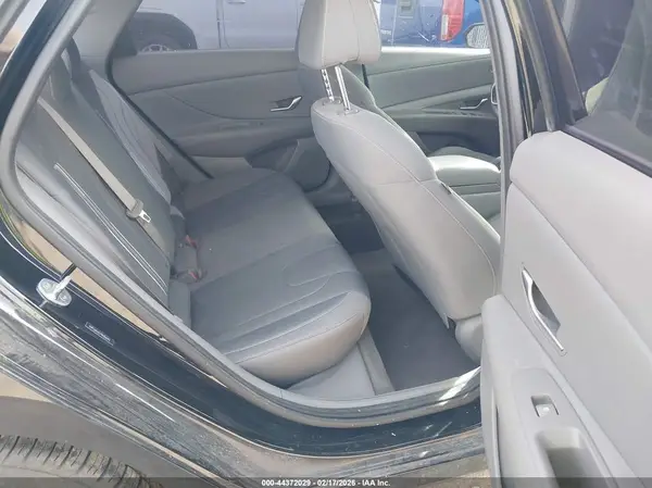 5NPLM4AG7NH060193 2022 HYUNDAI ELANTRA - Image 8