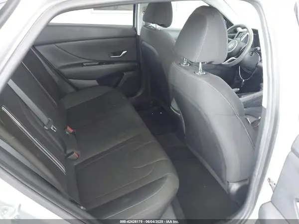 5NPLM4AG7NH060954 2022 HYUNDAI ELANTRA - Image 8