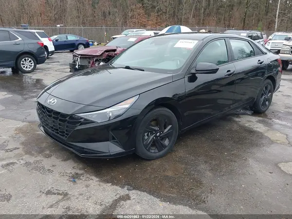 5NPLM4AG7NH061053 2022 HYUNDAI ELANTRA - Image 2