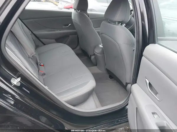 5NPLM4AG7NH061053 2022 HYUNDAI ELANTRA - Image 8
