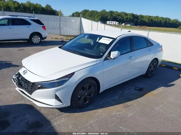 5NPLM4AG7NH063434 2022 HYUNDAI ELANTRA - Image 2